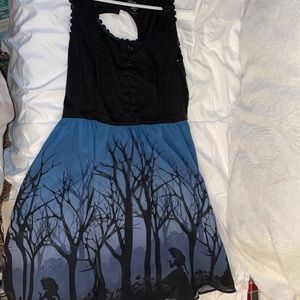 Alice in wonderland dress